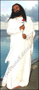 Sri Sri Ravi Shankar of the Art of Living, in the outdoors, by the waters