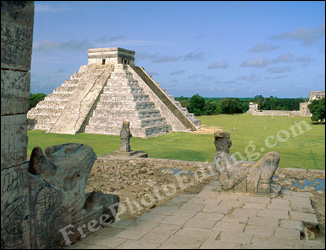 This is a photograph of Chichen Itza in Mexico
