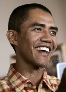 Before photo editing: Photo of Indonesian photographer Ilham Anas, look-alike of Barack Obama. Ilham lives in Jakarta, and besides photography, earns income from appearing as an Obama double on television and other shows.