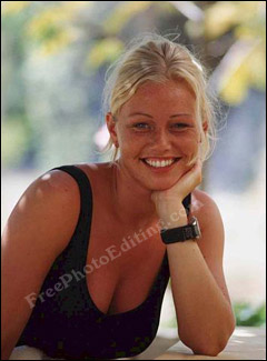 Photo of blonde girl in tee shirt. The photo's colour seems imbalanced. Girl's face looks extra tanned.