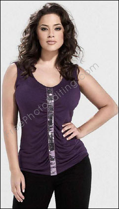This is a photo editing example in which a plus size woman has lost 30lbs without the use of drugs or surgery